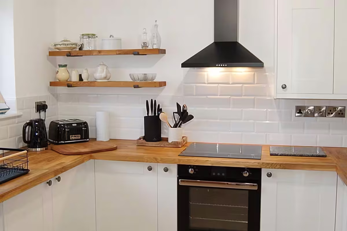 Four Degrees West – fully fitted kitchen with Belfast sink and wood worktops